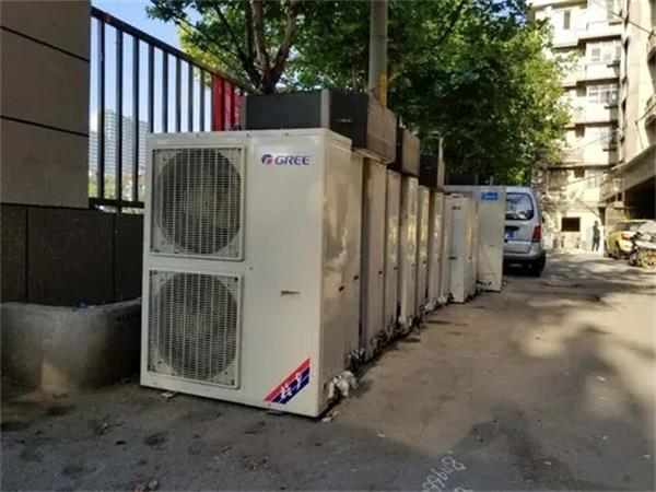 2547980.jpg 2547980.jpg