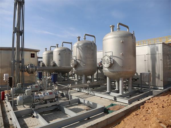 45363156.jpg 45363156.jpg